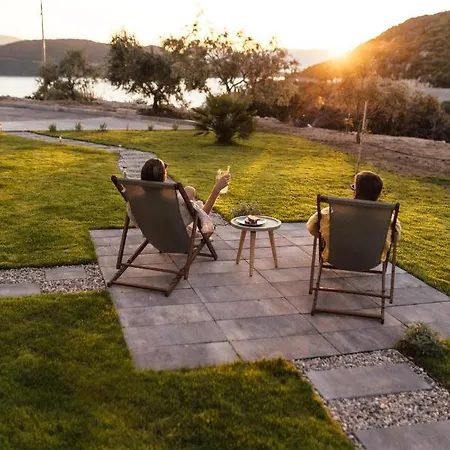 Boutique Mavie - Adults Only Hotel